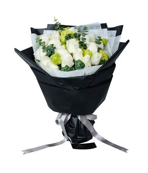 24 stems white roses bouquet to vietnam