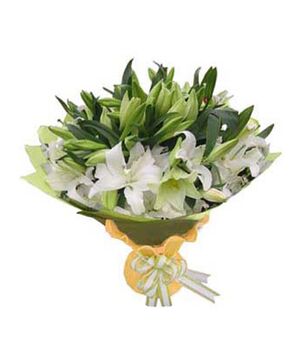 white lilies bouquet send to vietnam