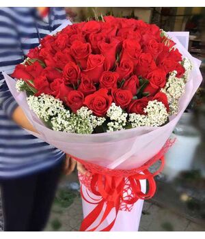 send 24 red roses bouquet to vietnam